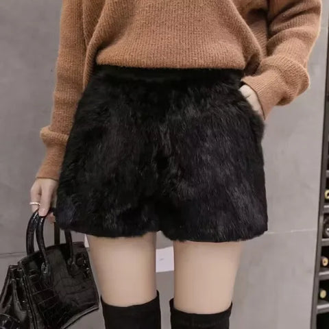 Elastic High Waist Plush Shorts Autumn Winter Artificial Fur Thick Shorts Women Femme Casual Ladies Shorts Black Boots Pant R20