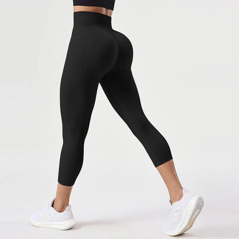 Yoga Sports Shorts Women Knited Slim Leggings High Waist Stretchy Gym Running Fitness Line Design Hip Liftting Capri Pants